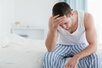 Allvarlig sjukdomskänsla är ett av symptomen på akut prostatit